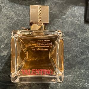 Valentino ‘Eau De Parfum Intense’